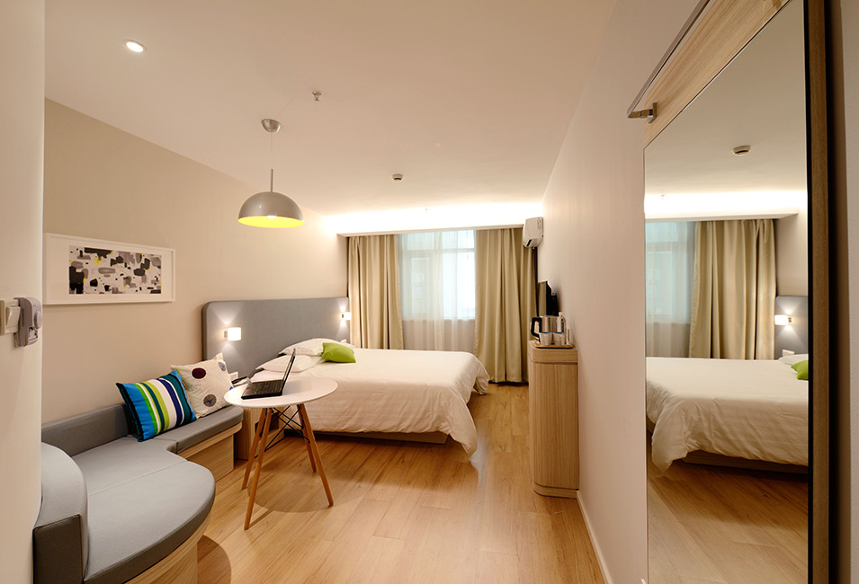 Room 7